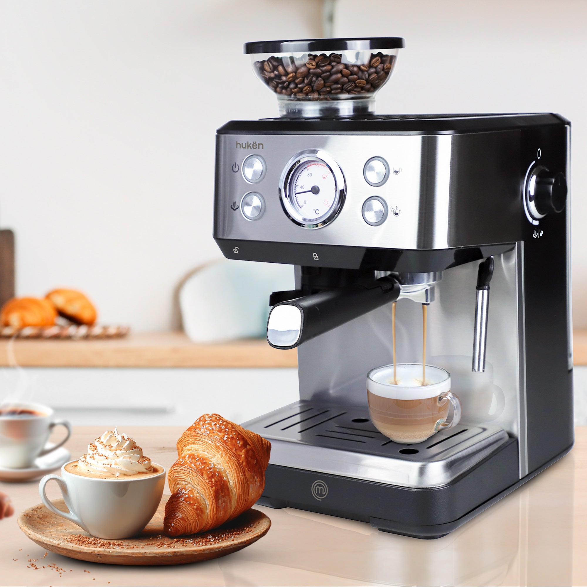 Máquina de Espresso BaristaPRO con Molino Integrado | 20 Bares de Presión | Grind&Brew Todo en Uno | Panel Digital con Termómetro | Espumador Profesional | 1.75L Acero Inoxidable | Hukën x MasterChef