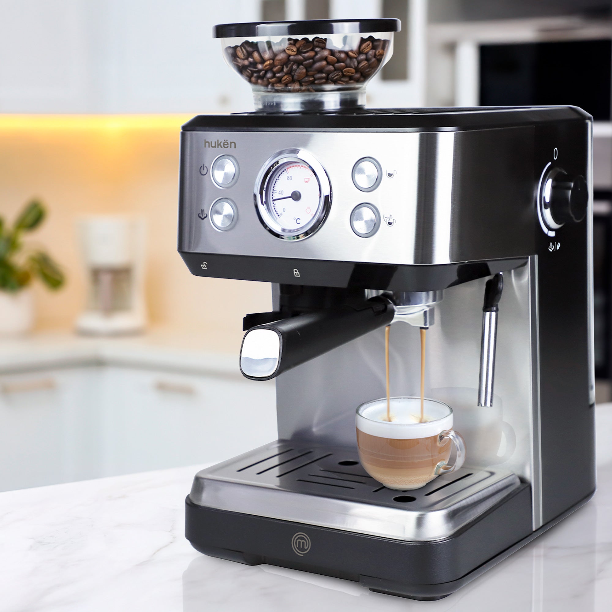 Máquina de Espresso BaristaPRO con Molino Integrado | 20 Bares de Presión | Grind&Brew Todo en Uno | Panel Digital con Termómetro | Espumador Profesional | 1.75L Acero Inoxidable | Hukën x MasterChef