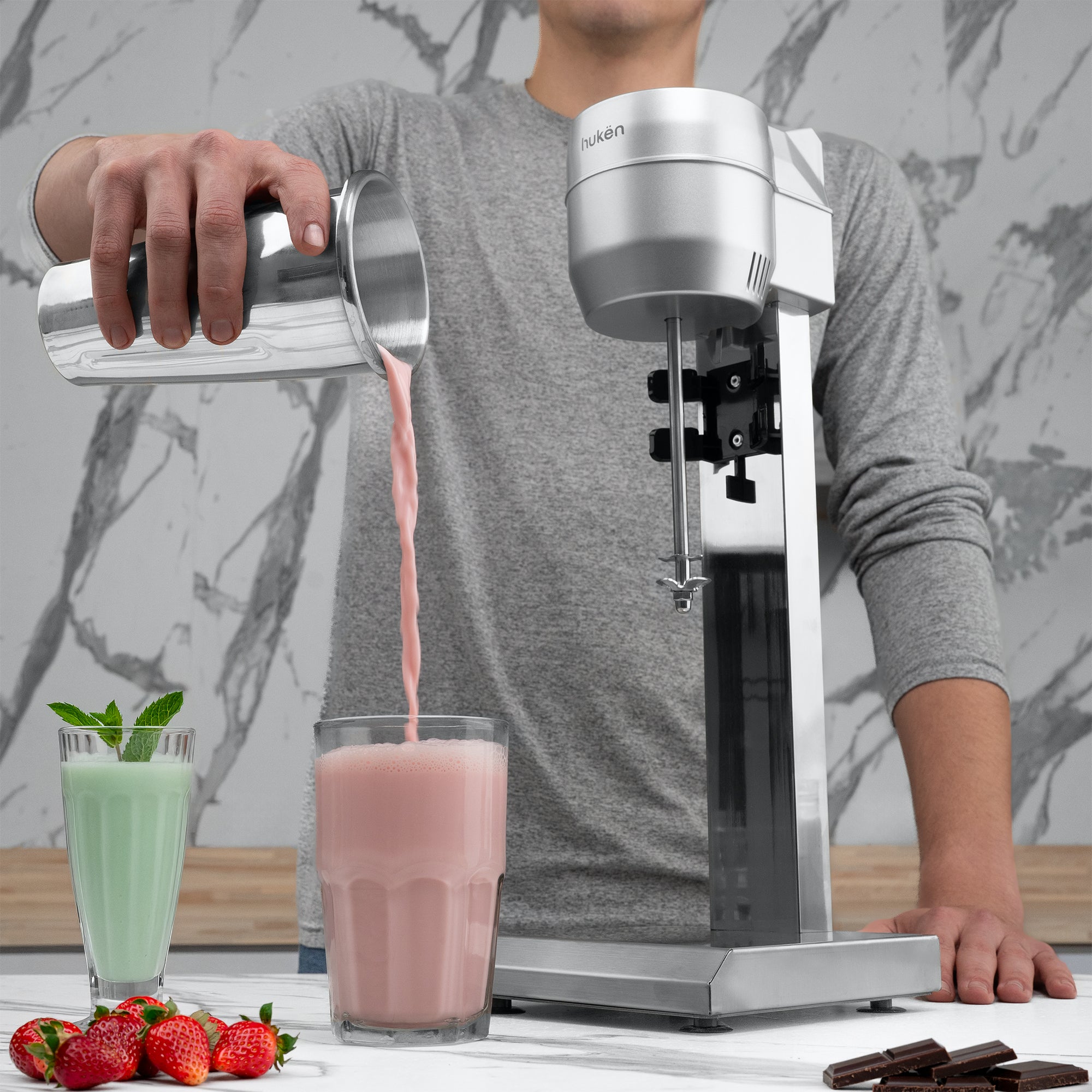 Fuente de Sodas SHAKEPRO 300W | Chocomilera y Batidora de Malteadas | Vaso Acero Inoxidable 450ml | Velocidad Continua | Activación Automática | Base Antideslizante | Hukën x MasterChef