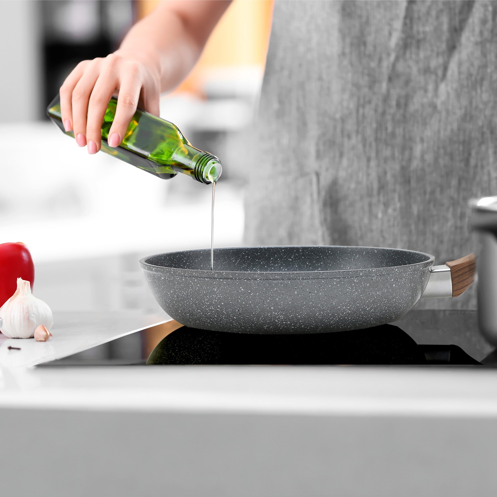 Sartén Granite+ Antiadherente 20cm | Mango Efecto Madera | Compatible con Inducción | Aluminio Forjado | 100% Libre de PFOA | Hukën x MasterChef